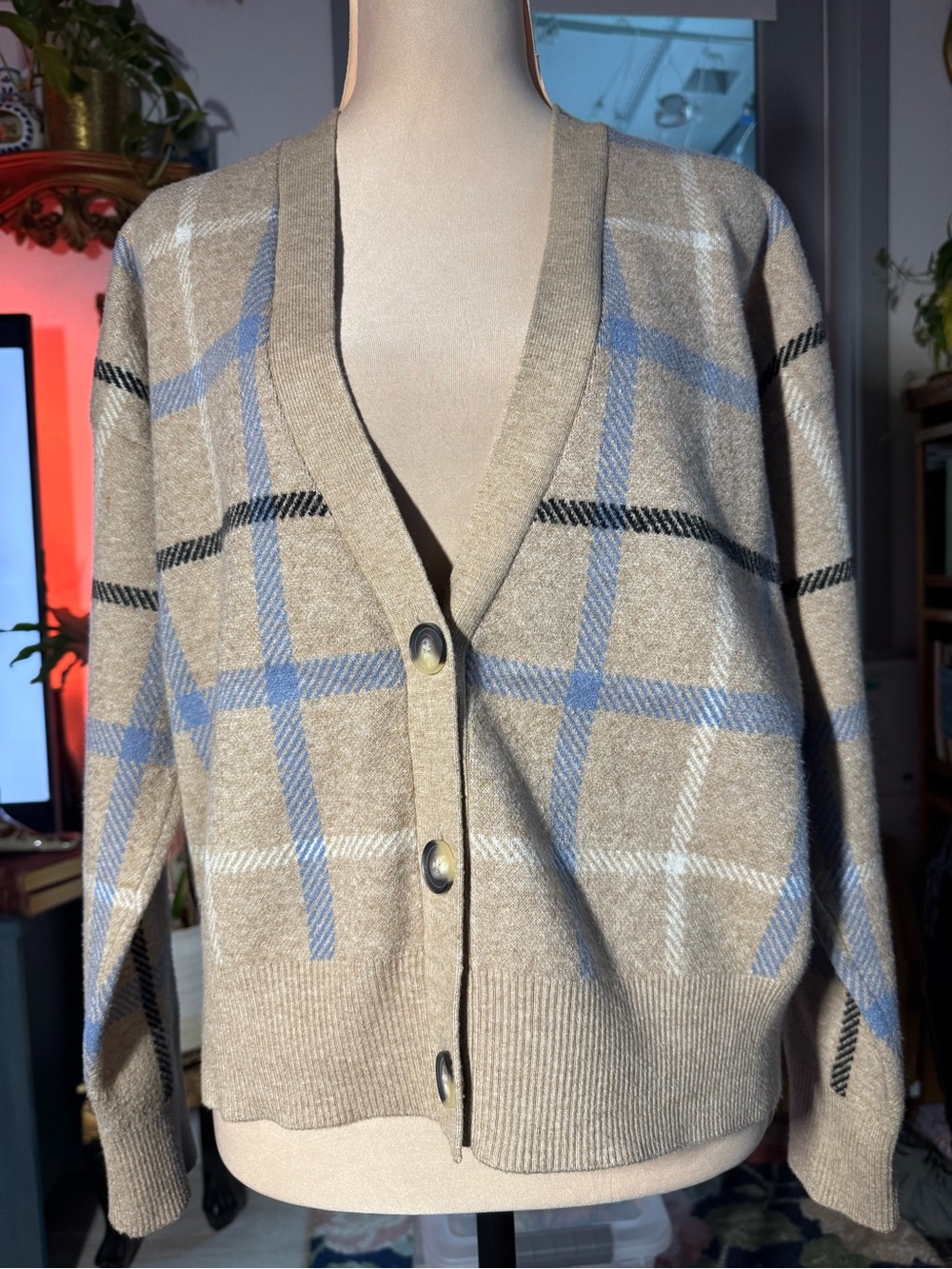 Rachel Zoe Large Plaid Cardigan Tan Blue Black Button Front Preppy